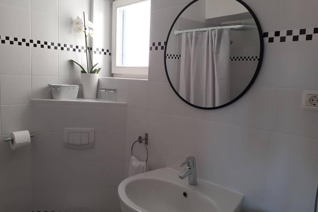 Comfortable Studio In Old Town Labin  Exteriör bild